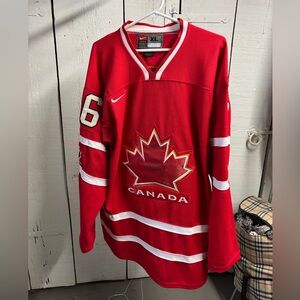 Nike Team Canada 2010 Vancouver Olympics Jonathan Toews hockey jersey